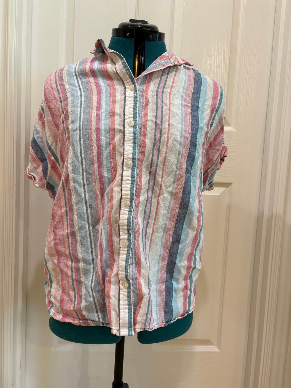Women's Size L Linen Blend Button Down Shirt with Pastel Stripes